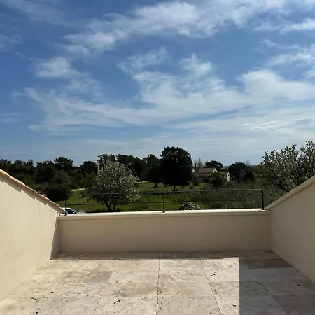 Holiday home Pour 6 Personnes Acces A Pied Solaro